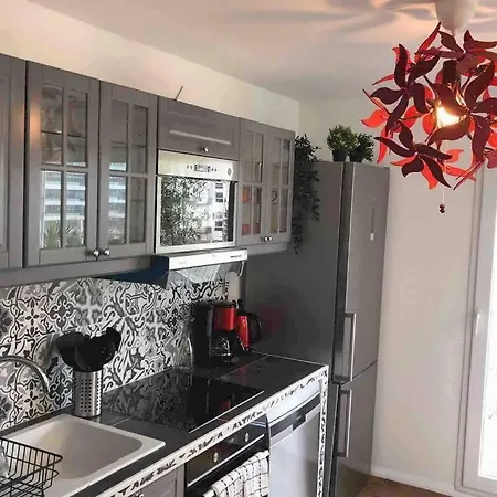 Fratellini 3 Bedroom Bright And Design Apartment *